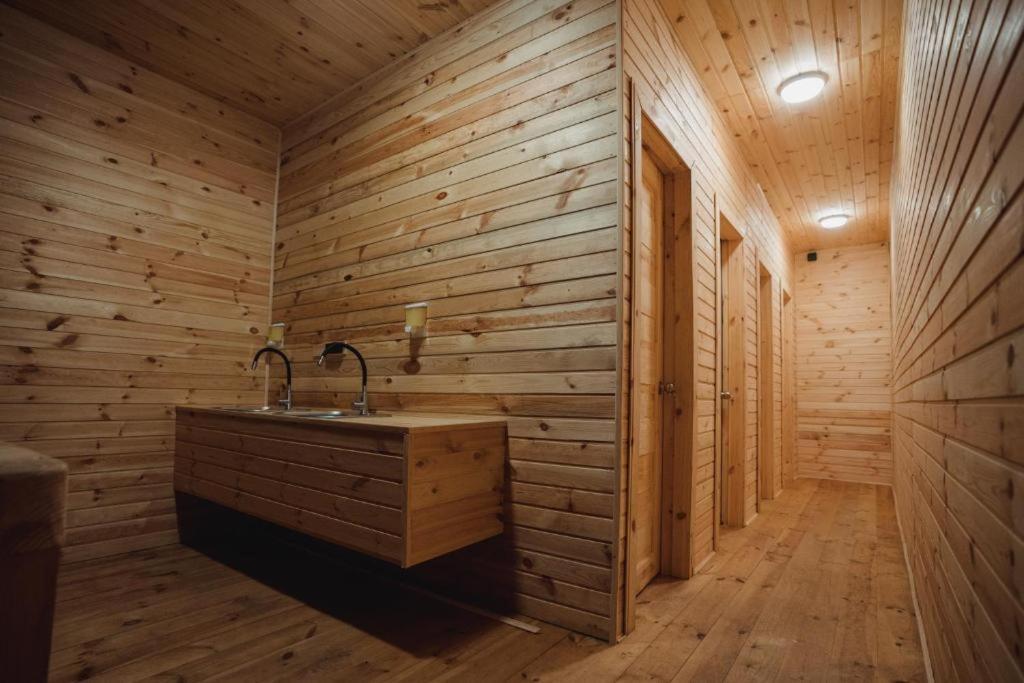 Glamping Mandra Kanev 호텔 Leplyavo 외부 사진