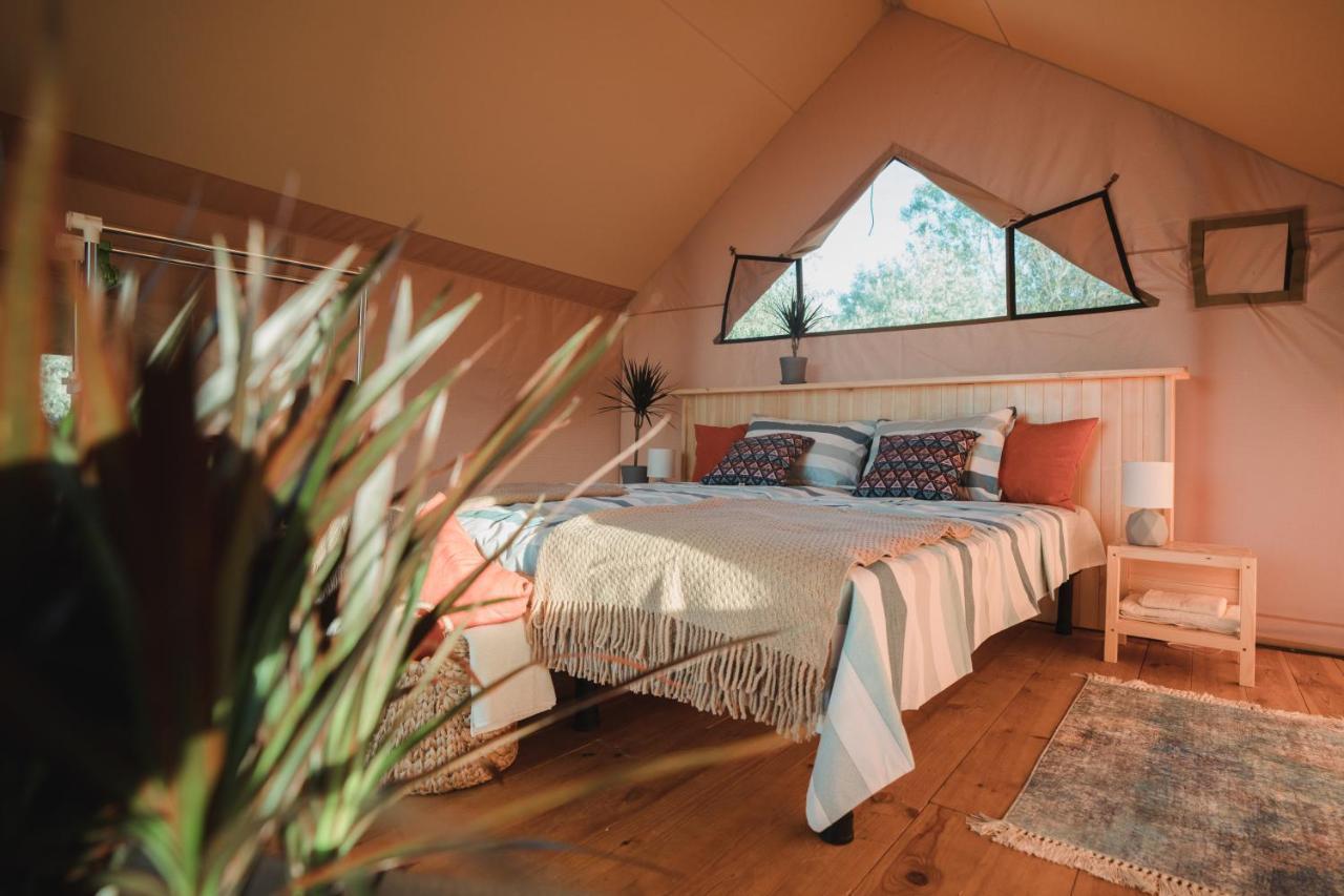 Glamping Mandra Kanev 호텔 Leplyavo 외부 사진