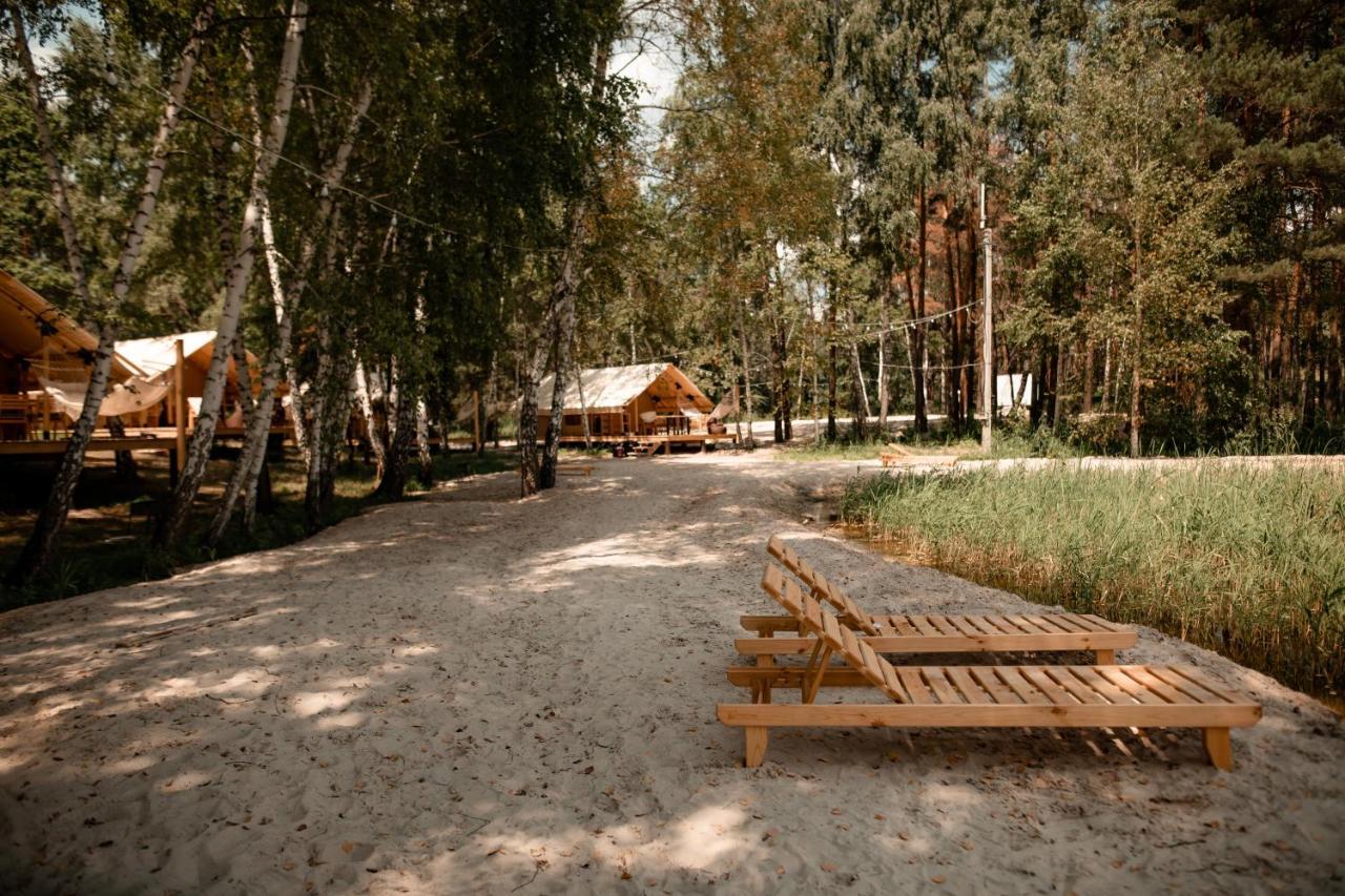 Glamping Mandra Kanev 호텔 Leplyavo 외부 사진
